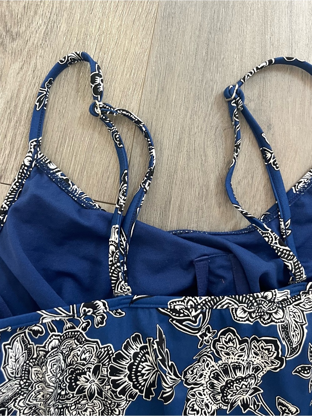 Caribbean Joe Blue Floral Tankini Top Size 14 Adjustable Straps Swim - Picture 4 of 9